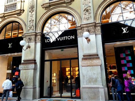 louis vuitton galleria vittorio emanuele ii|vittorio emanuele milano.